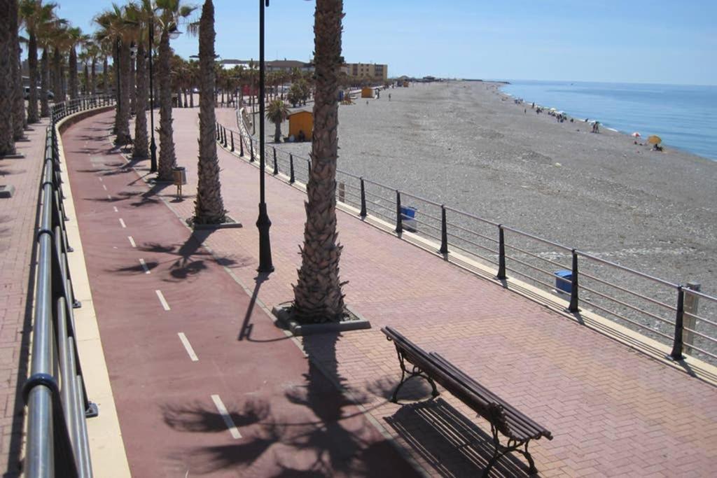Estudio Delante Del Mar Адра Екстер'єр фото